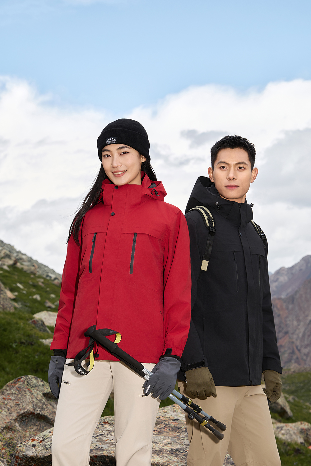 震惊！三门峡这家冲锋衣店，竟让顾客冒雨排队抢购！