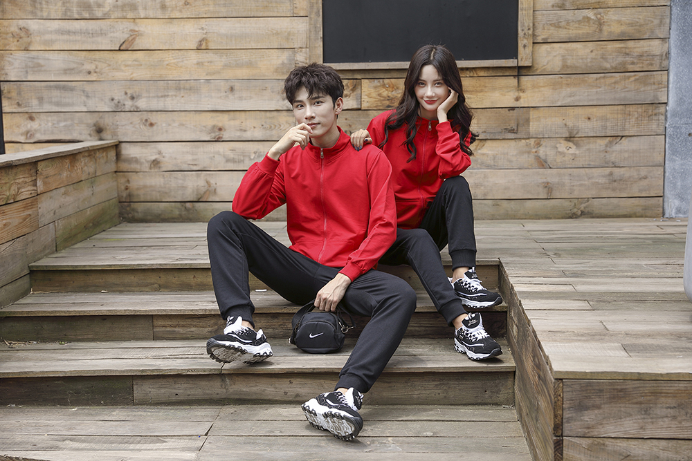 震惊！这家酒红色卫衣厂家，竟让同行都坐不住了！